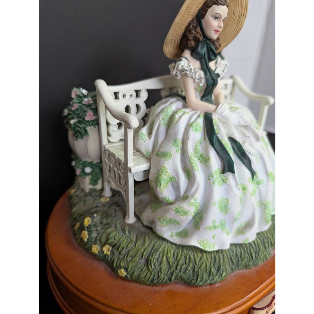 Vintage Gone With The Wind Scarlett Lady Musical Figurine Southern Belle - Picture 6 of 15